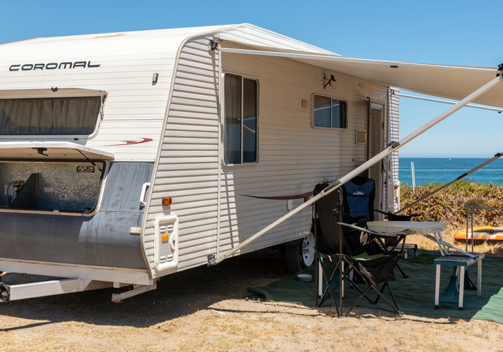 Image of a Caravan - Image 13