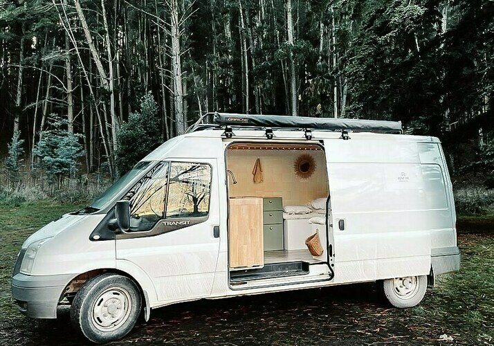 Image of a Campervan - Image 4