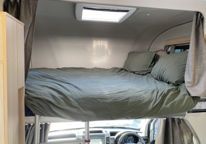 Image of a Motorhome - Image 11