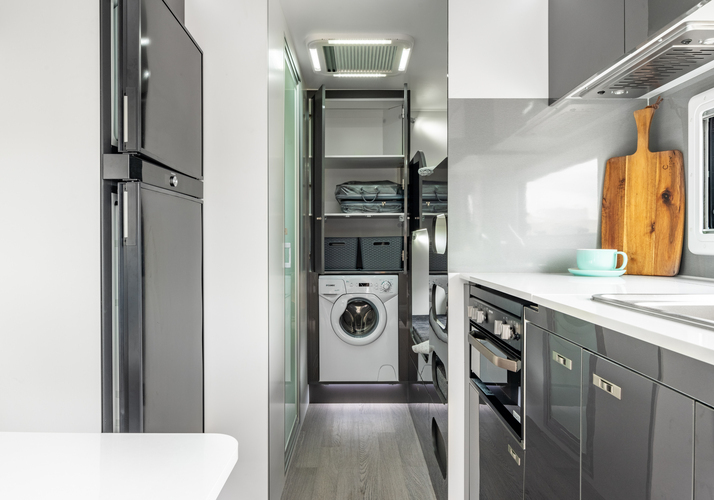 Image of a Caravan - Image 20