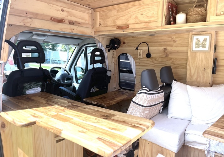 Image of a Campervan - Image 5