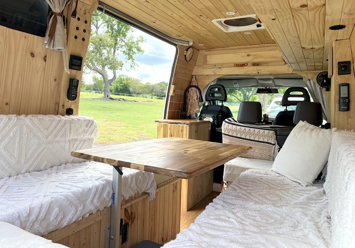 Image of a Campervan - Image 1