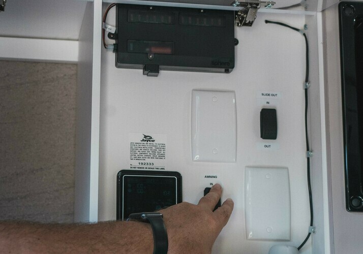 Image of a Caravan - Image 11