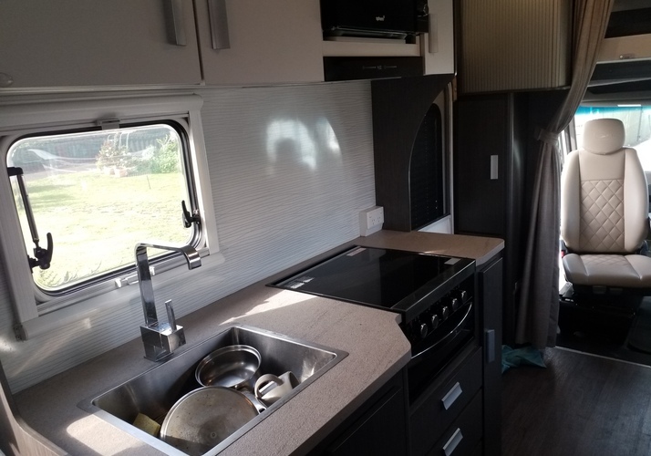 Image of a Motorhome - Image 1
