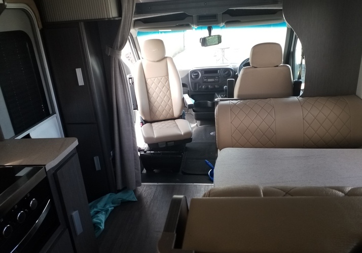 Image of a Motorhome - Image 11