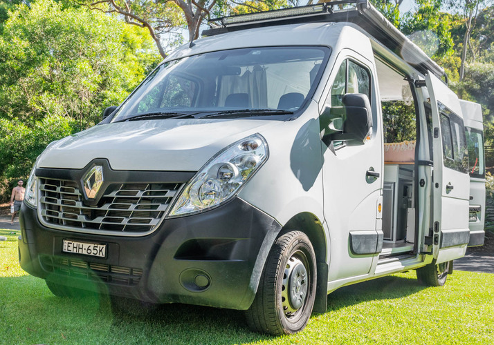 Image of a Campervan - Image 2