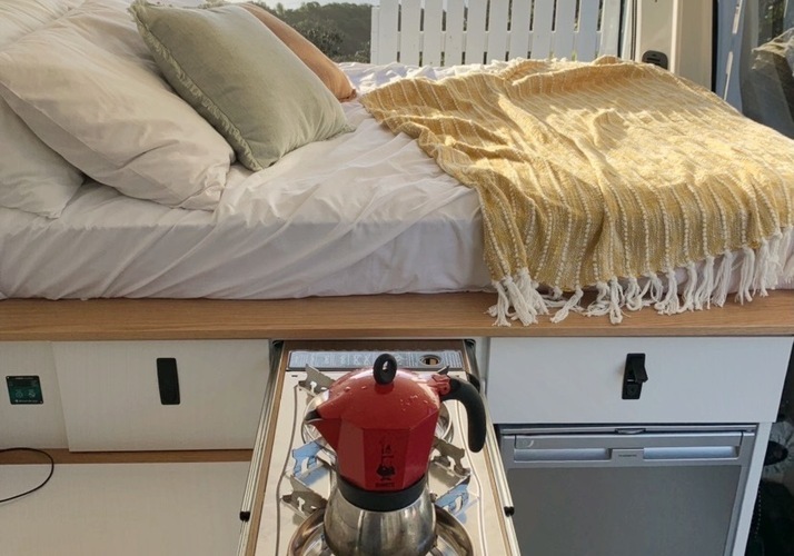 Image of a Campervan - Image 4
