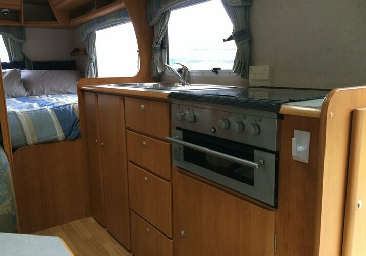Image of a Motorhome - Image 2