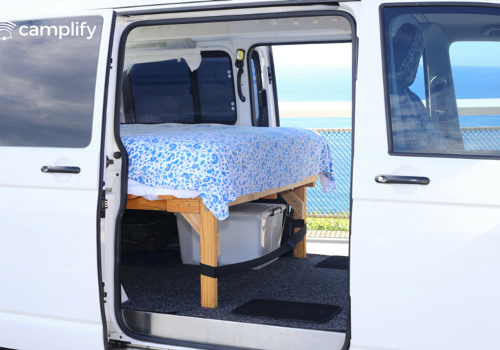Image of a Campervan - Image 4