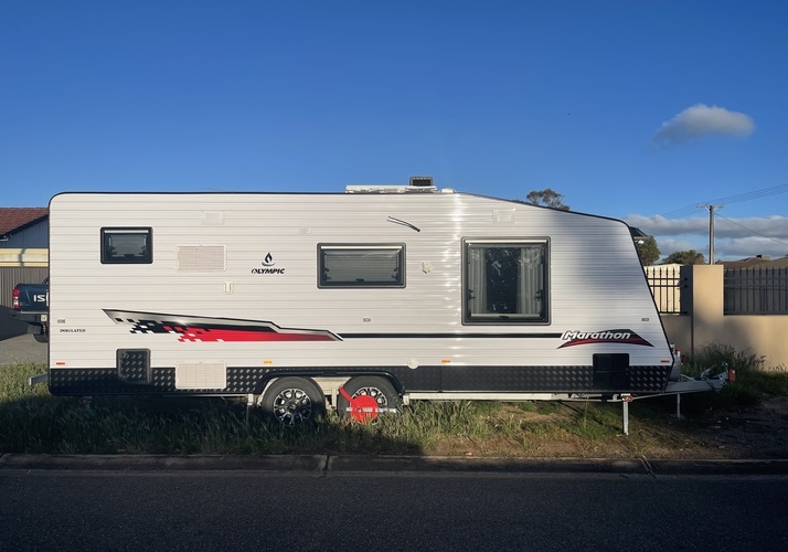 Image of a Caravan - Image 9