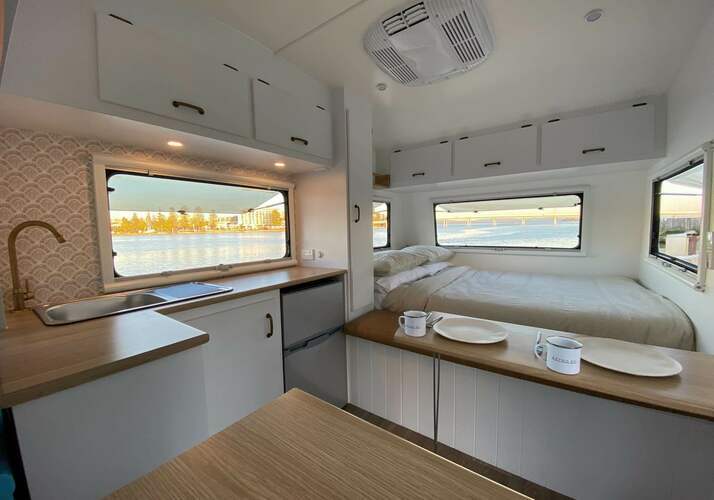Image of a Motorhome - Image 4
