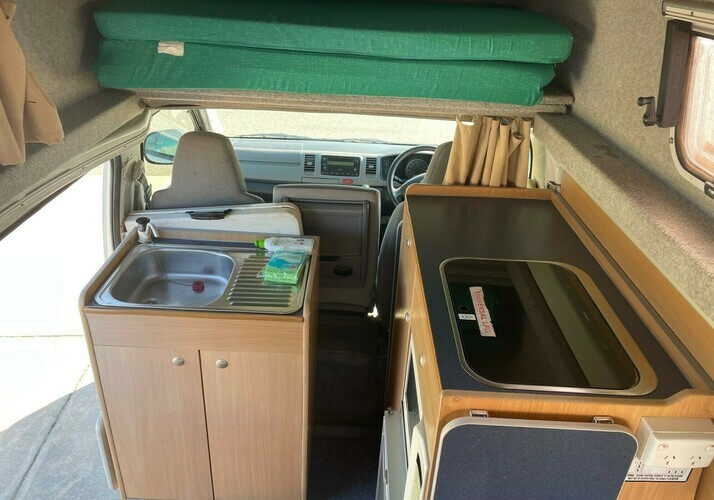 Image of a Campervan - Image 5
