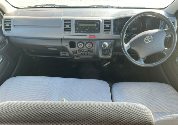 Image of a Campervan - Image 6