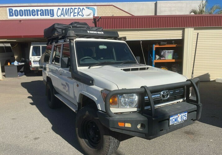 Image of a Tow Vehicle - Image 4