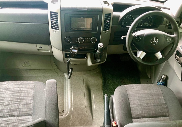 Image of a Motorhome - Image 12