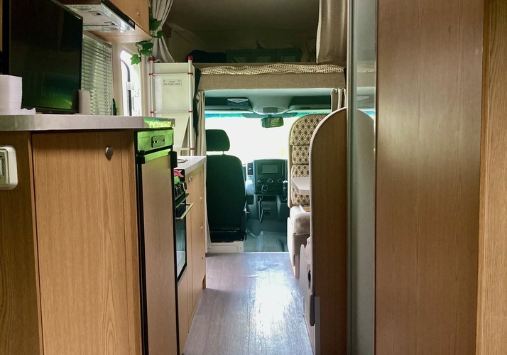 Image of a Motorhome - Image 10
