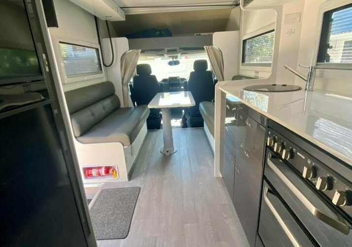 Image of a Motorhome - Image 5