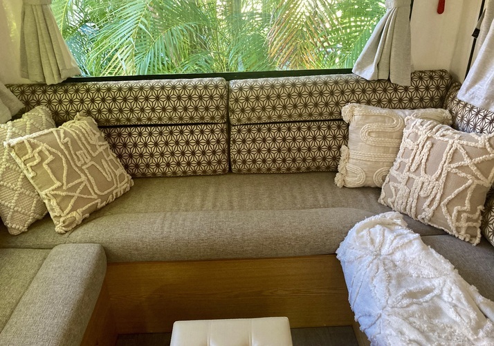 Image of a Motorhome - Image 6