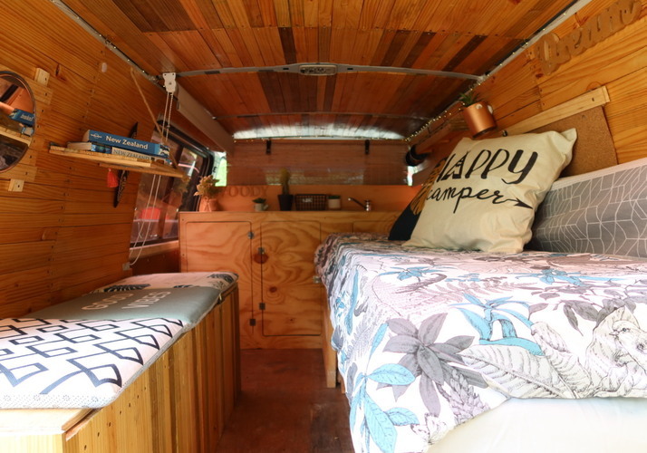 Image of a Campervan - Image 10