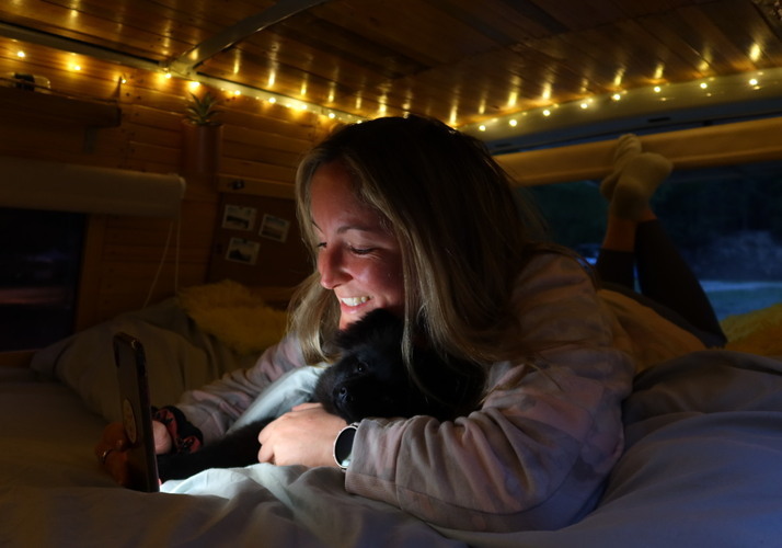 Image of a Campervan - Image 21