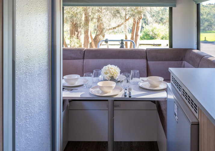 Image of a Motorhome - Image 7