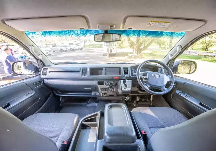 Image of a Campervan - Image 4