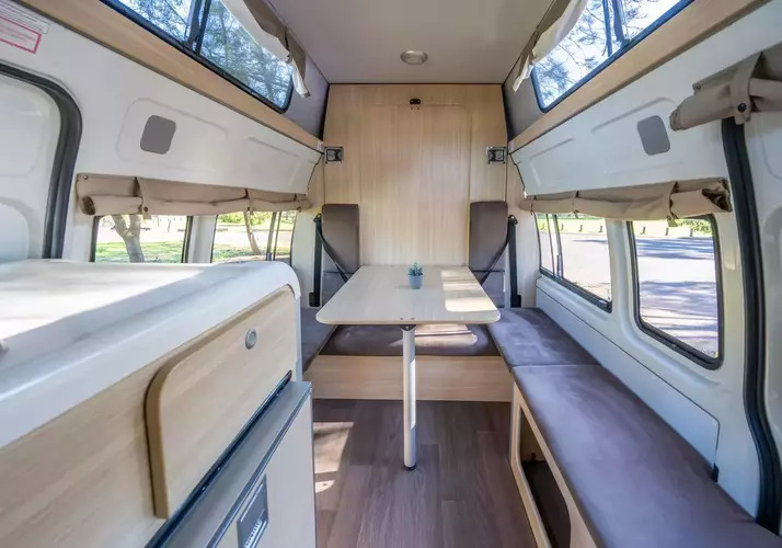 Image of a Campervan - Image 7