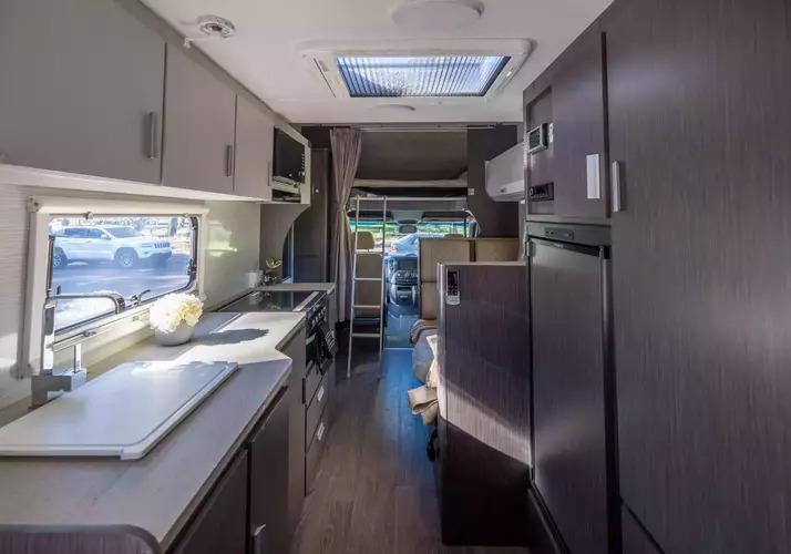 Image of a Motorhome - Image 8