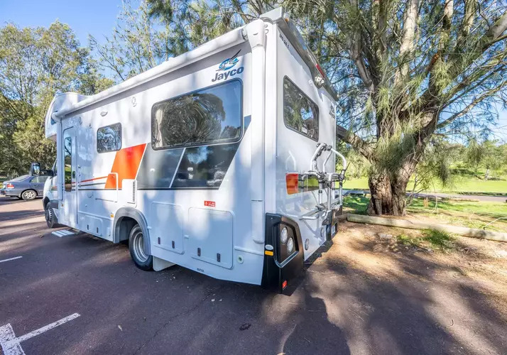 Image of a Motorhome - Image 3