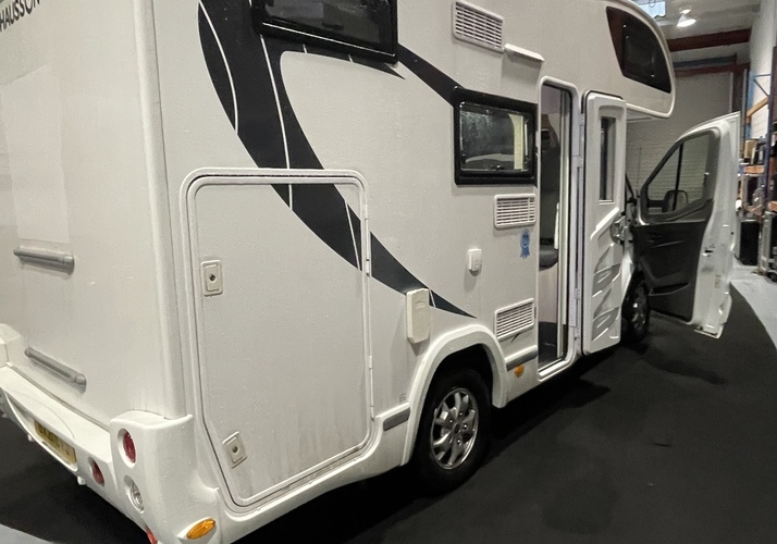 Image of a Motorhome - Image 1