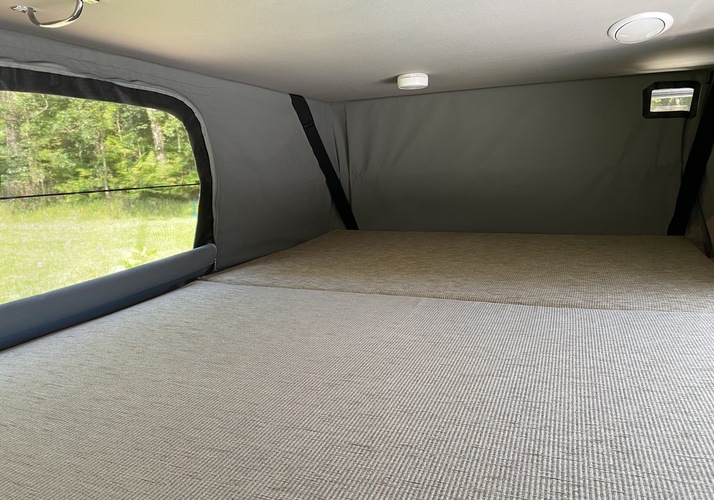Image of a Campervan - Image 7