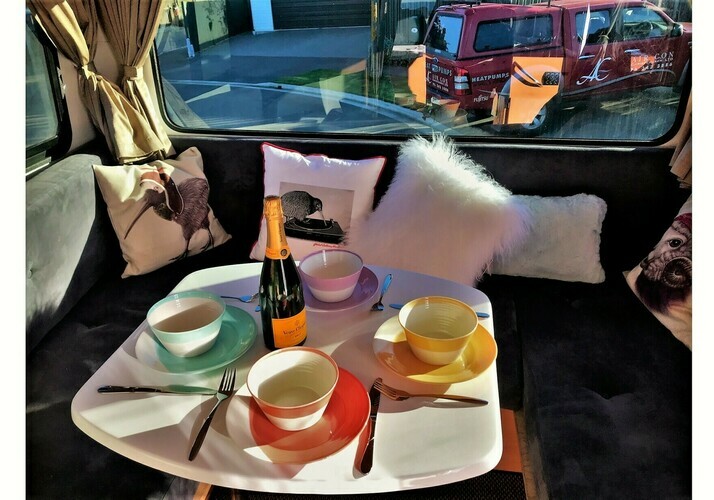 Image of a Motorhome - Image 5