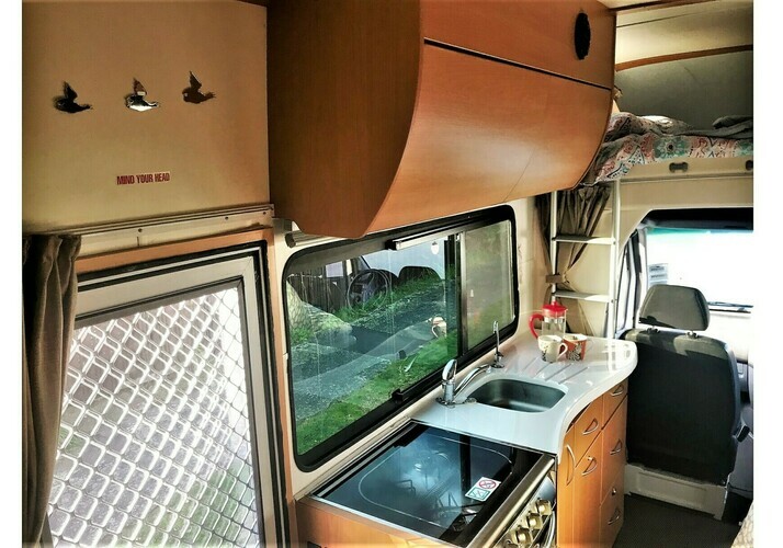 Image of a Motorhome - Image 7