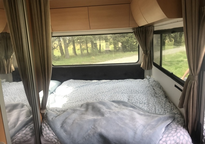 Image of a Motorhome - Image 19