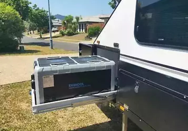 Image of a Caravan - Image 4