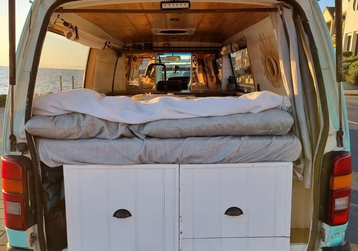 Image of a Campervan - Image 12