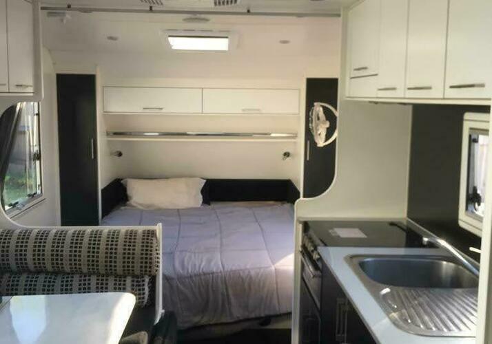 Image of a Caravan - Image 1