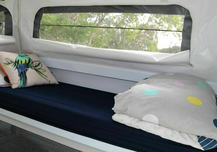 Image of a Caravan - Image 11