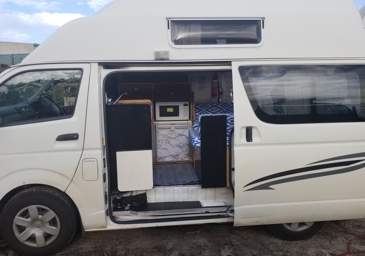 Image of a Campervan - Image 13