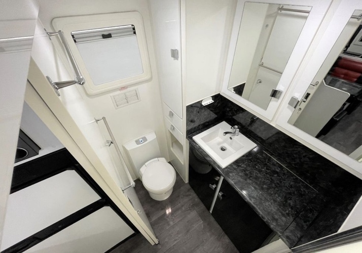 Image of a Caravan - Image 1
