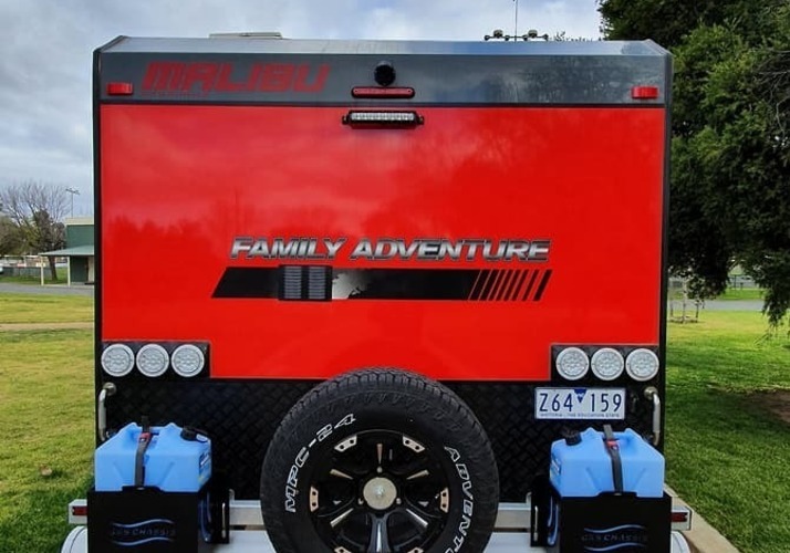 Image of a Caravan - Image 6