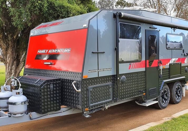 Image of a Caravan - Image 11