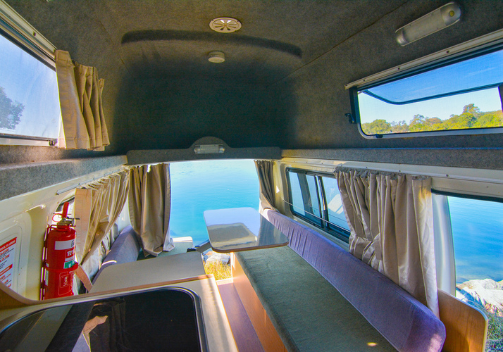 Image of a Campervan - Image 7