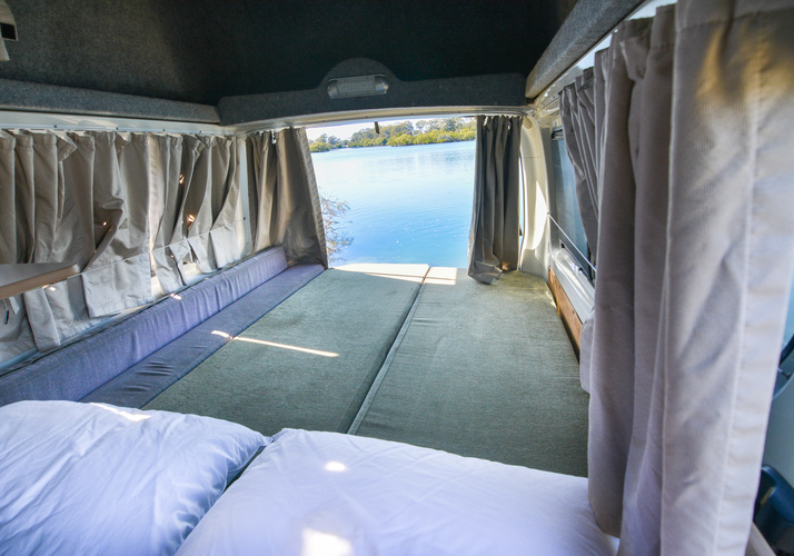 Image of a Campervan - Image 16