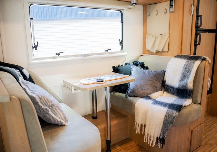 Image of a Caravan - Image 5
