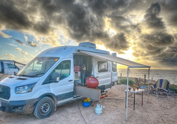 Image of a Campervan - Image 7