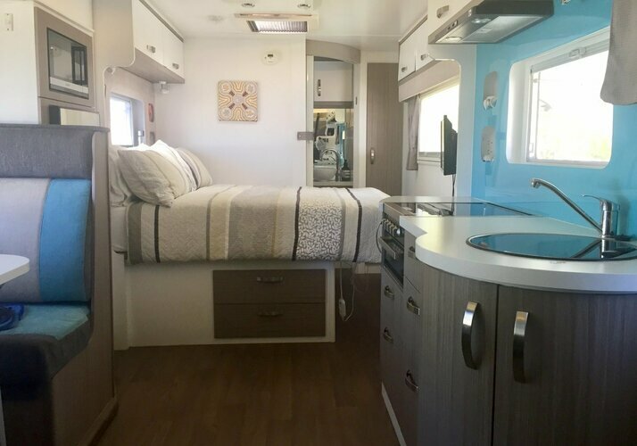 Image of a Motorhome - Image 5
