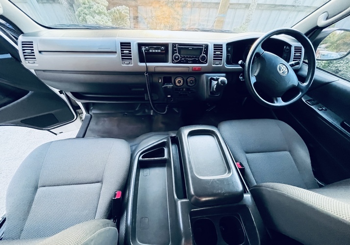 Image of a Campervan - Image 5