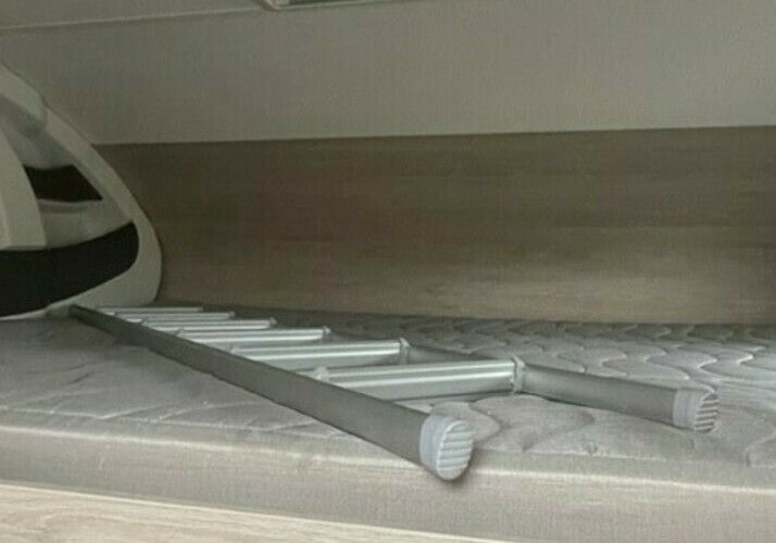 Image of a Motorhome - Image 9