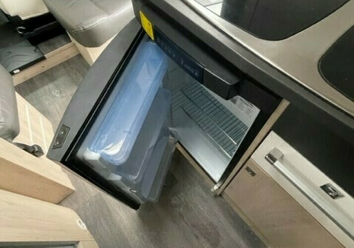 Image of a Motorhome - Image 13